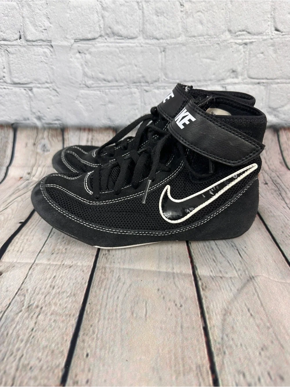 Nike Speedsweep VII wrestling shoes youth size 3